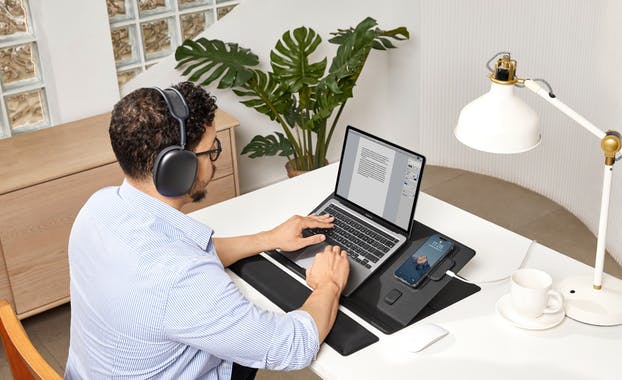 MOFT Smart Desk Mat