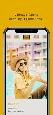 RTRO Camera by Moment